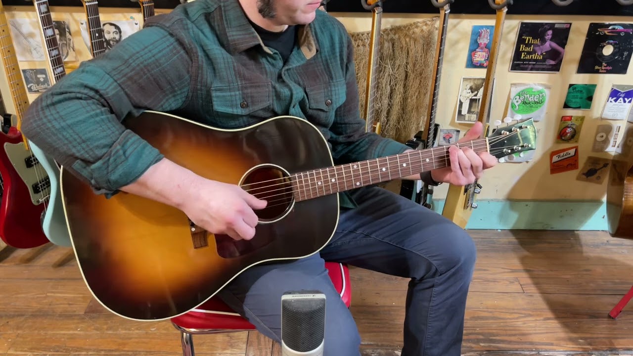 2014 Gibson J-45 TV slope dreadnought guitar