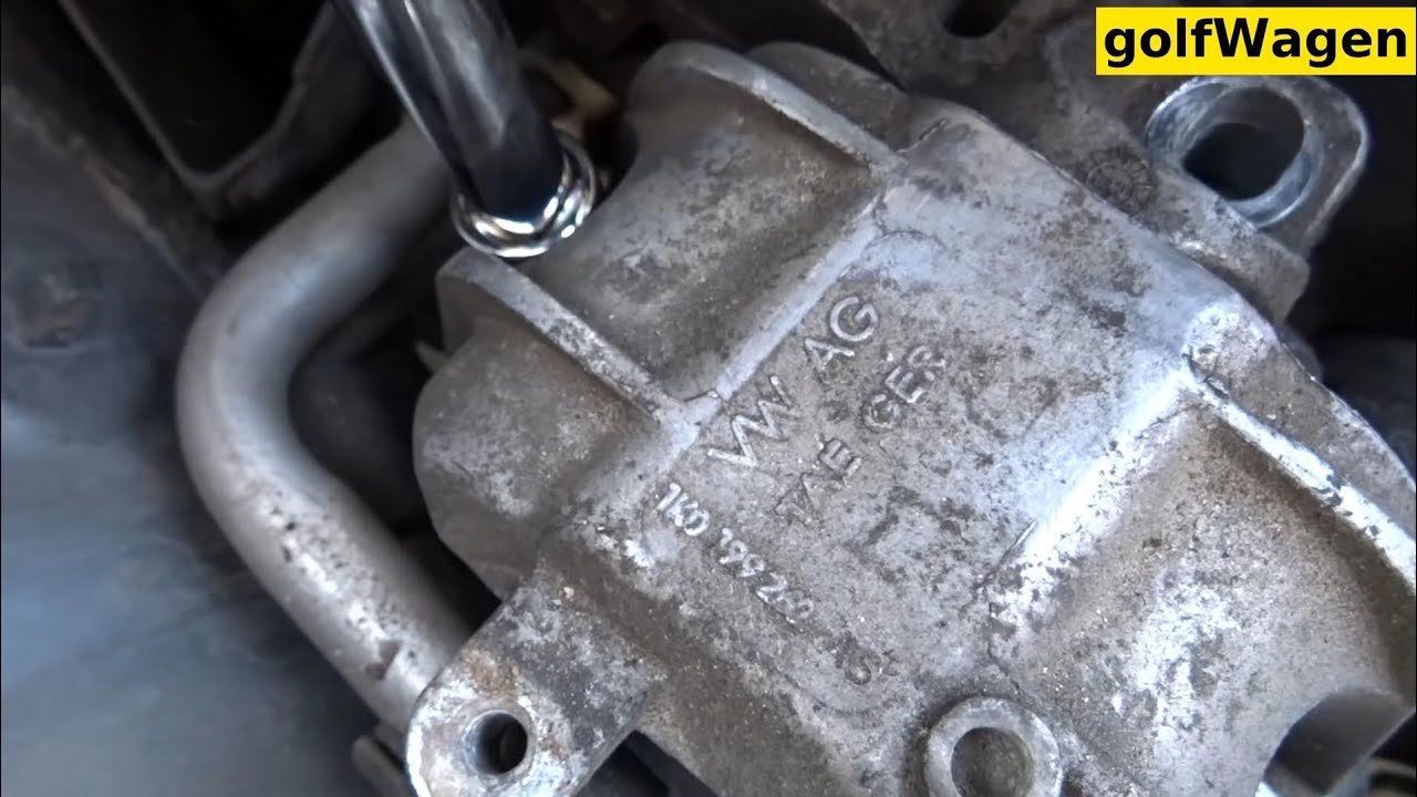 VW Golf 5 up engine mount removal