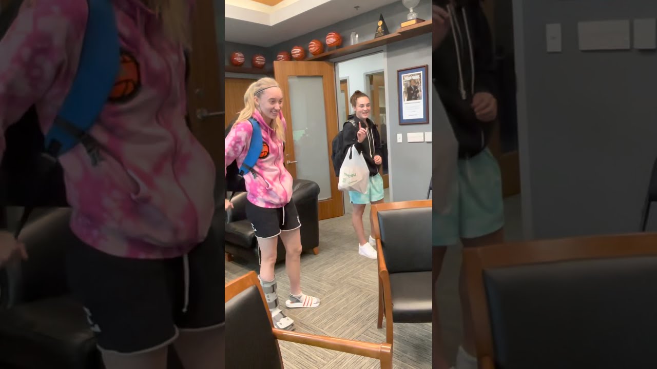 Geno Auriemma with Paige Bueckers and Nika Muhl