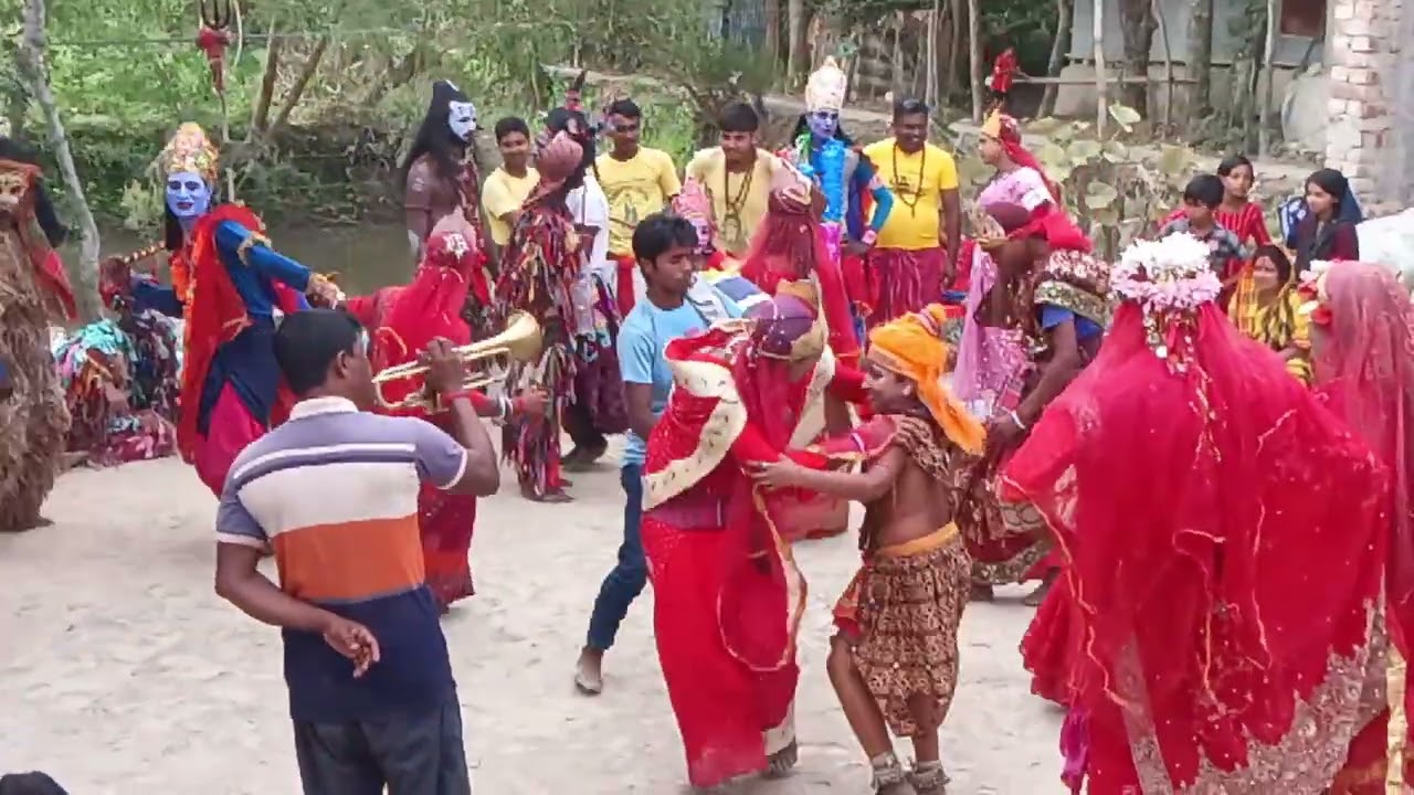 চড়ক উৎসব এর কিছু অংশ। #চড়ক #shortsreels #reelsviralシfb #পূজা  #khulnacity #khulnavlog #উৎসব