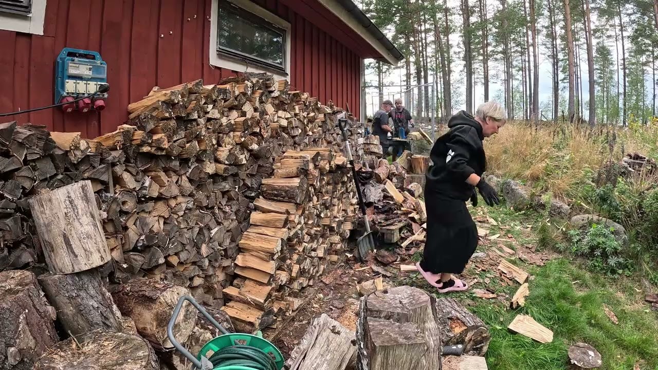 TRÅKIG SYSSLA BLIR ROLIGARE OM MAN ÄR FLER,,,