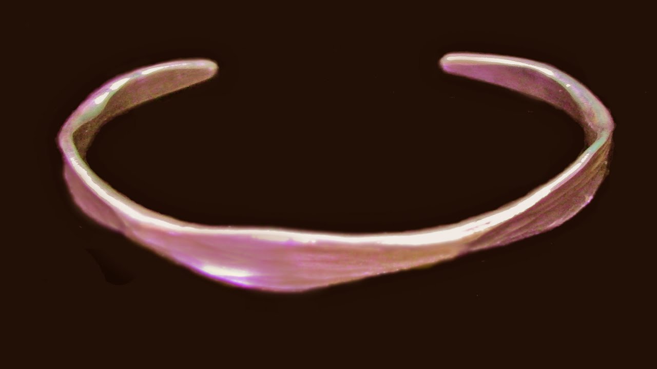 Easy To Make Forged Wire Bracelet From Grounding Wire