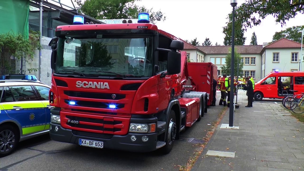 [HEFTIGE EXPLOSION in CHEMIERAUM] Chlorgasunfall im KIT | GROSSEINSATZ BF Karlsruhe