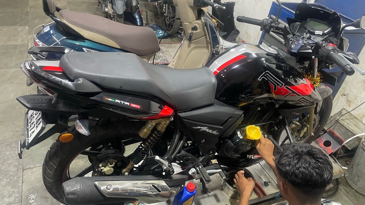 TVS Apache RTR 180 2V 2025 Model | 3rd Service 