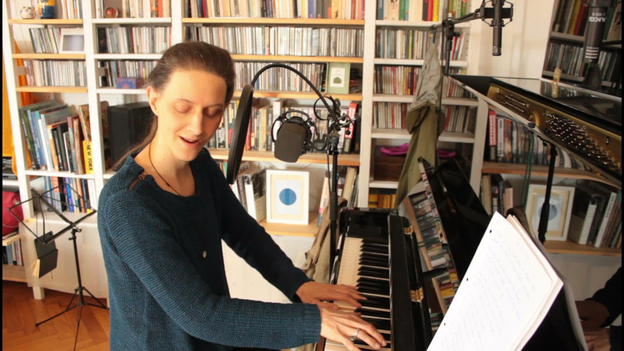 &Aacute;ngela Tr&ouml;ndle - THIS IS ME