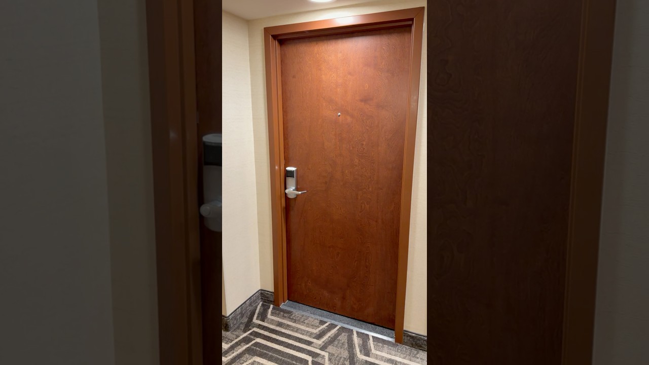 Drury Inn & Suites near Universal Orlando Resort Room Tour. #universalorlando  #orlando  #universal