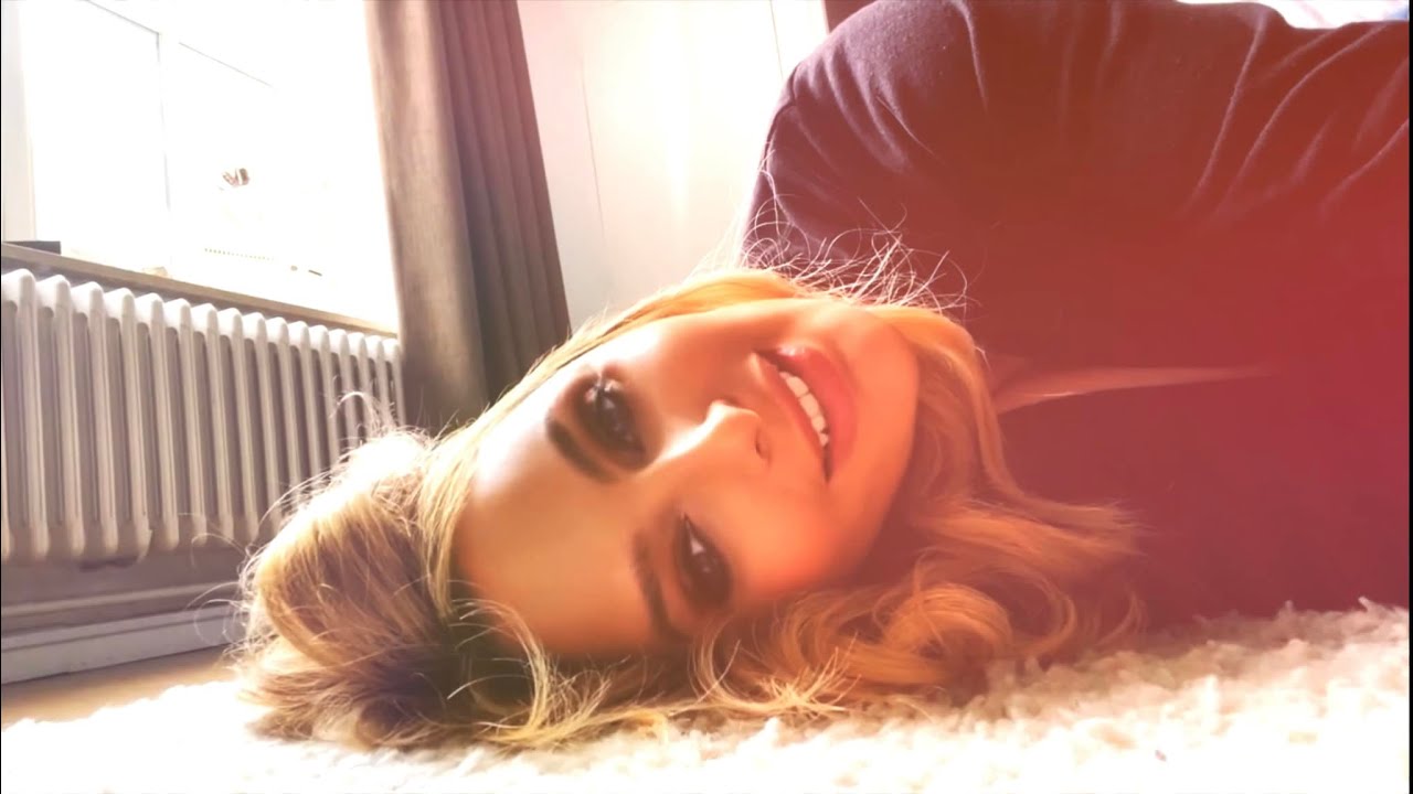 Isabelle A  -  Alleen met jou  - Official video