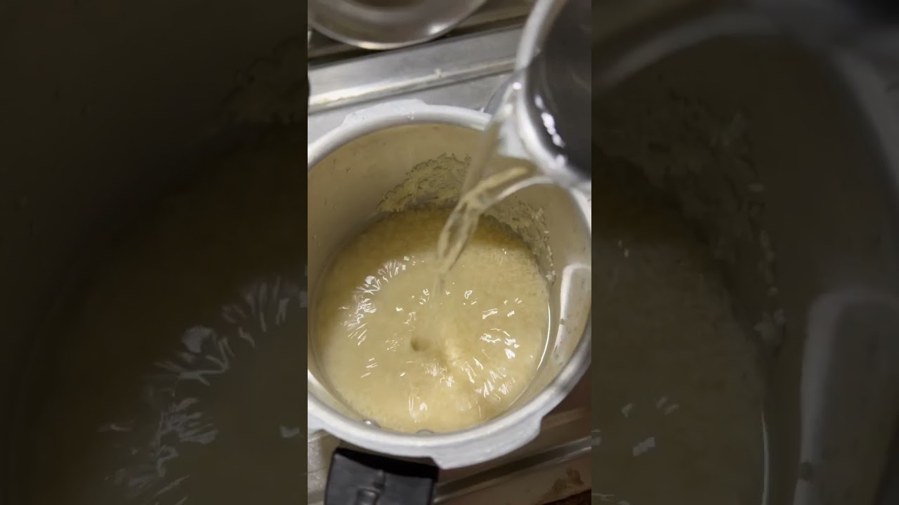 #plain rice #pressure cook #1:3 ratio (rice +water) #super soft