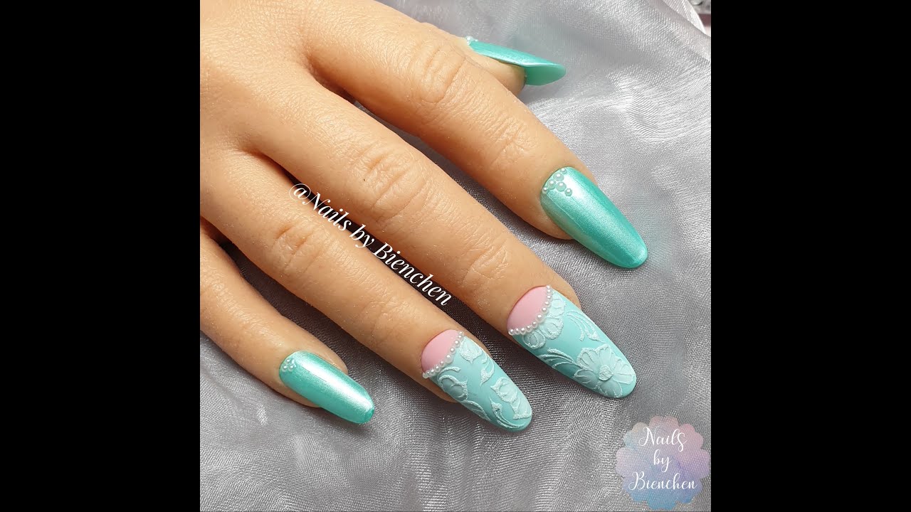 Naildesign   Blumen mit Glitzer