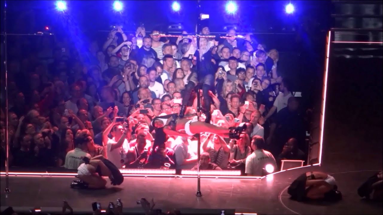 Madonna - Holy Water (Köln/Cologne, 05/11/2015)