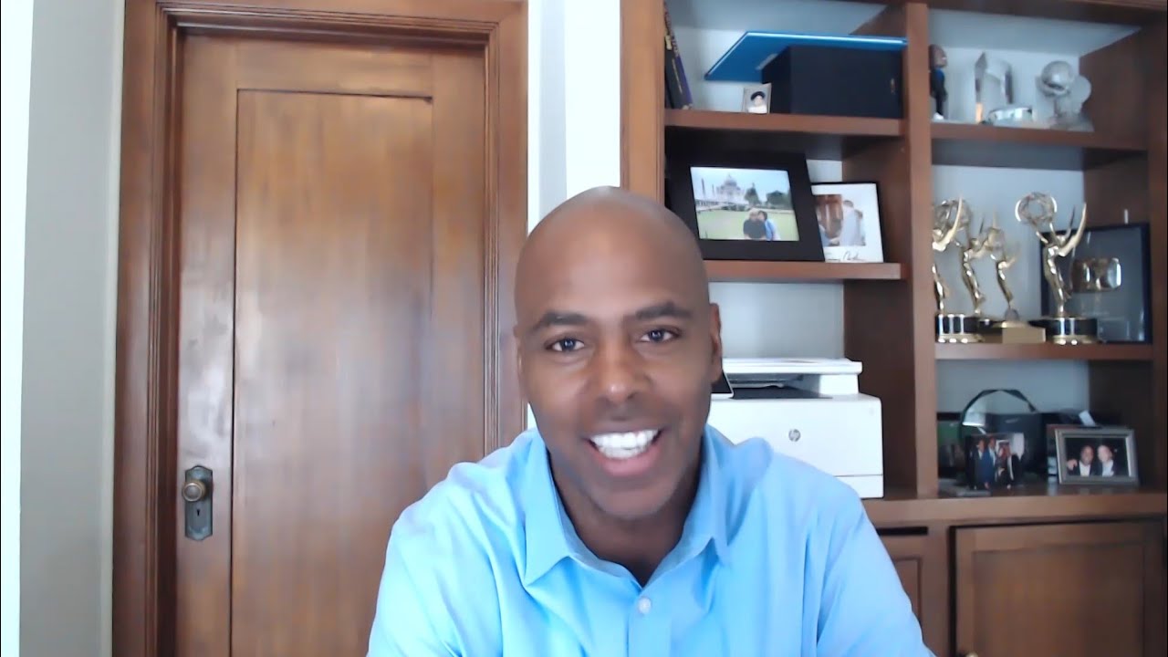 Living Room Sports: 'Entertainment Tonight' Host Kevin Frazier