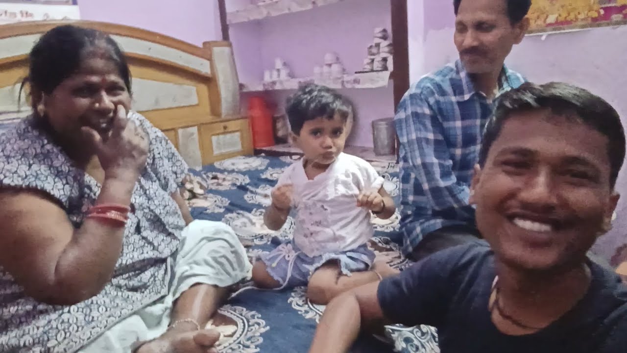 देखो बृंदा क्या कर रही है ❤️ सभी लोगों के थ्रेडिंग बना रही है और मजा आया