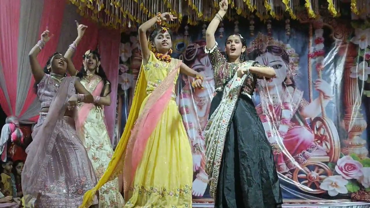Me radha dance /kahna soja jara /  gopi dance 