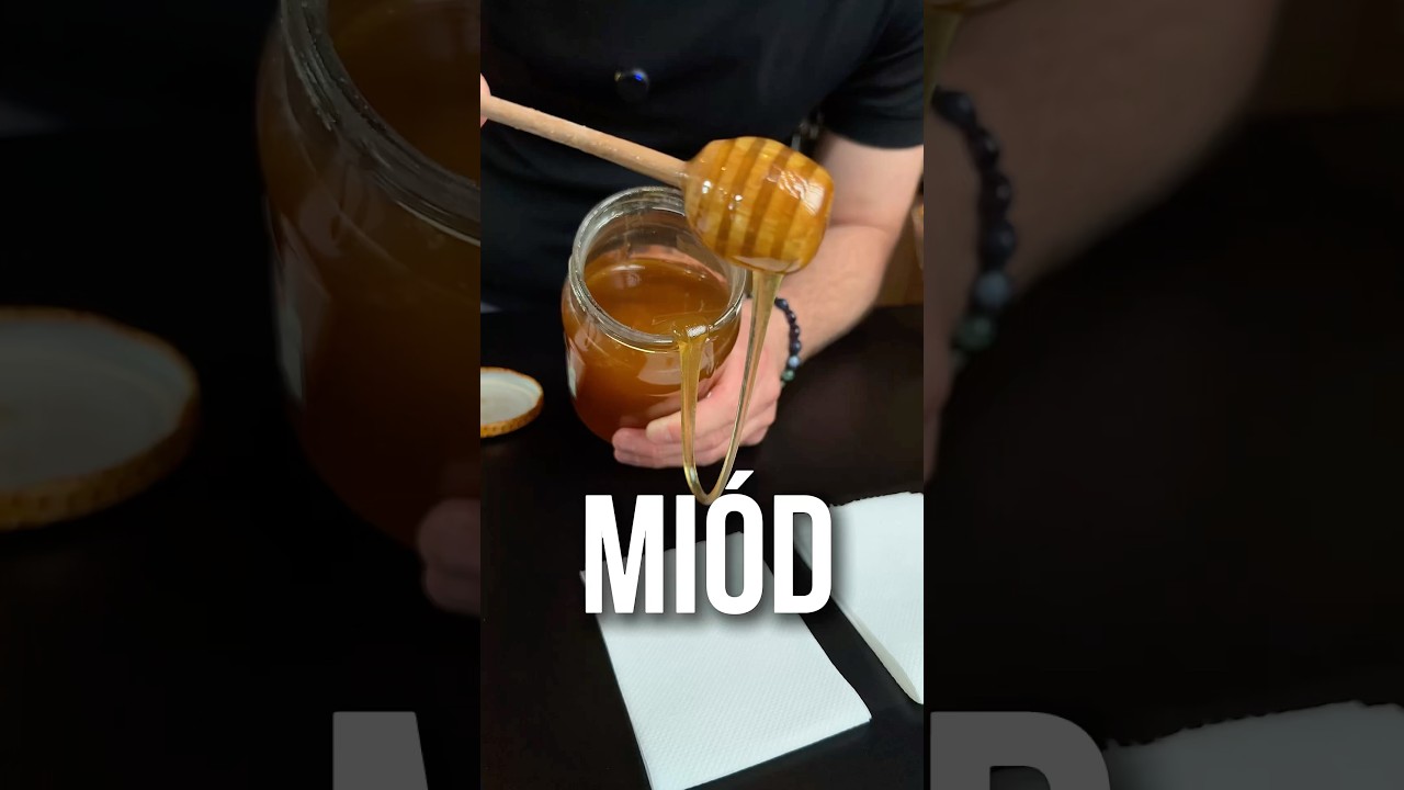 3 triki, jak łatwo sprawdzić, czy mi&oacute;d 🍯 jest naturalny &ndash; w domowych warunkach.