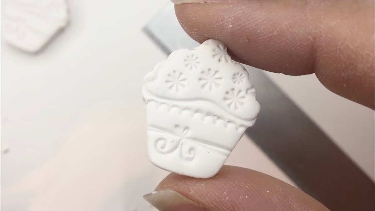 Easy Polymer Clay Tutorial Using Stamps and Mica Powders with Bonus Earring Tutorial! 🤩 🧁