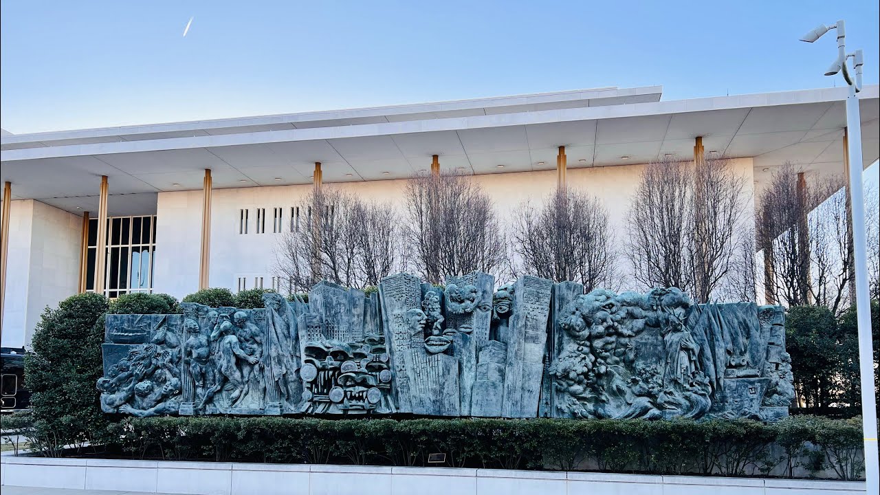 Washington DC, Walk from Foggy Bottom station to Kennedy Center