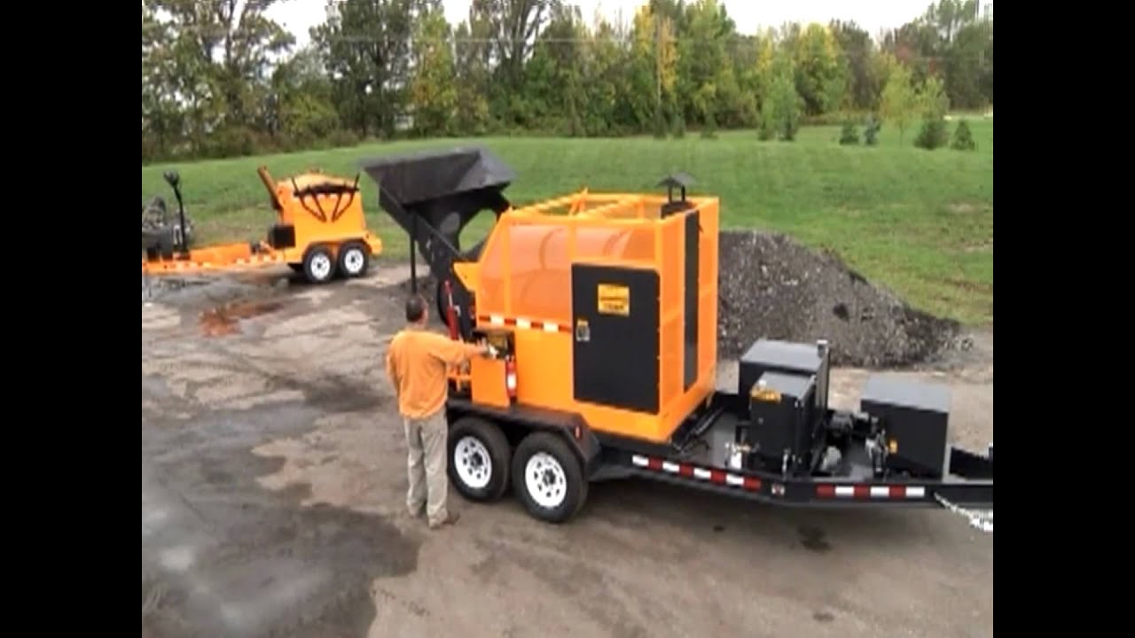 KM T-2 ASPHALT RECYCLER (5 Min. Clip)