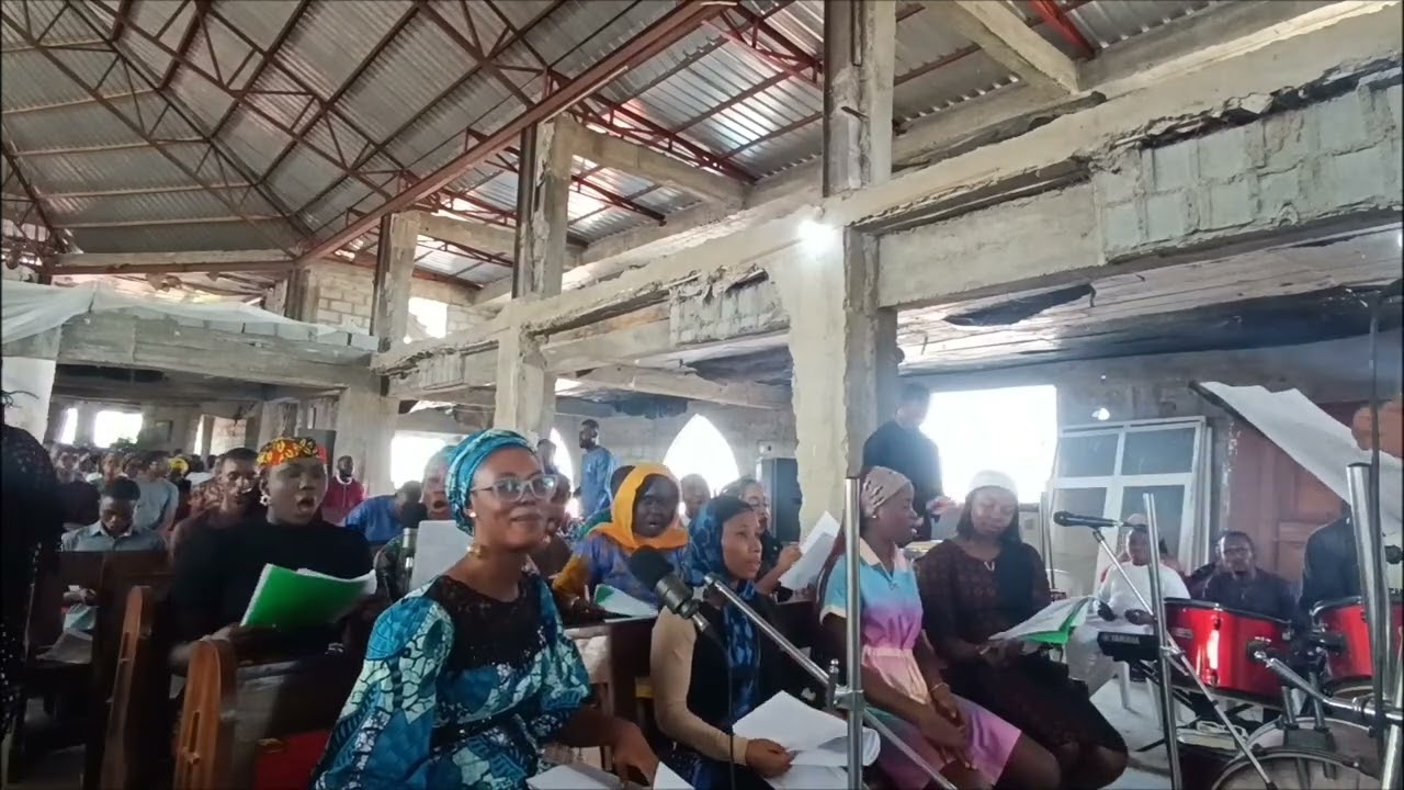 Muje Gabanbargadi. Catholic Communion hymn song.