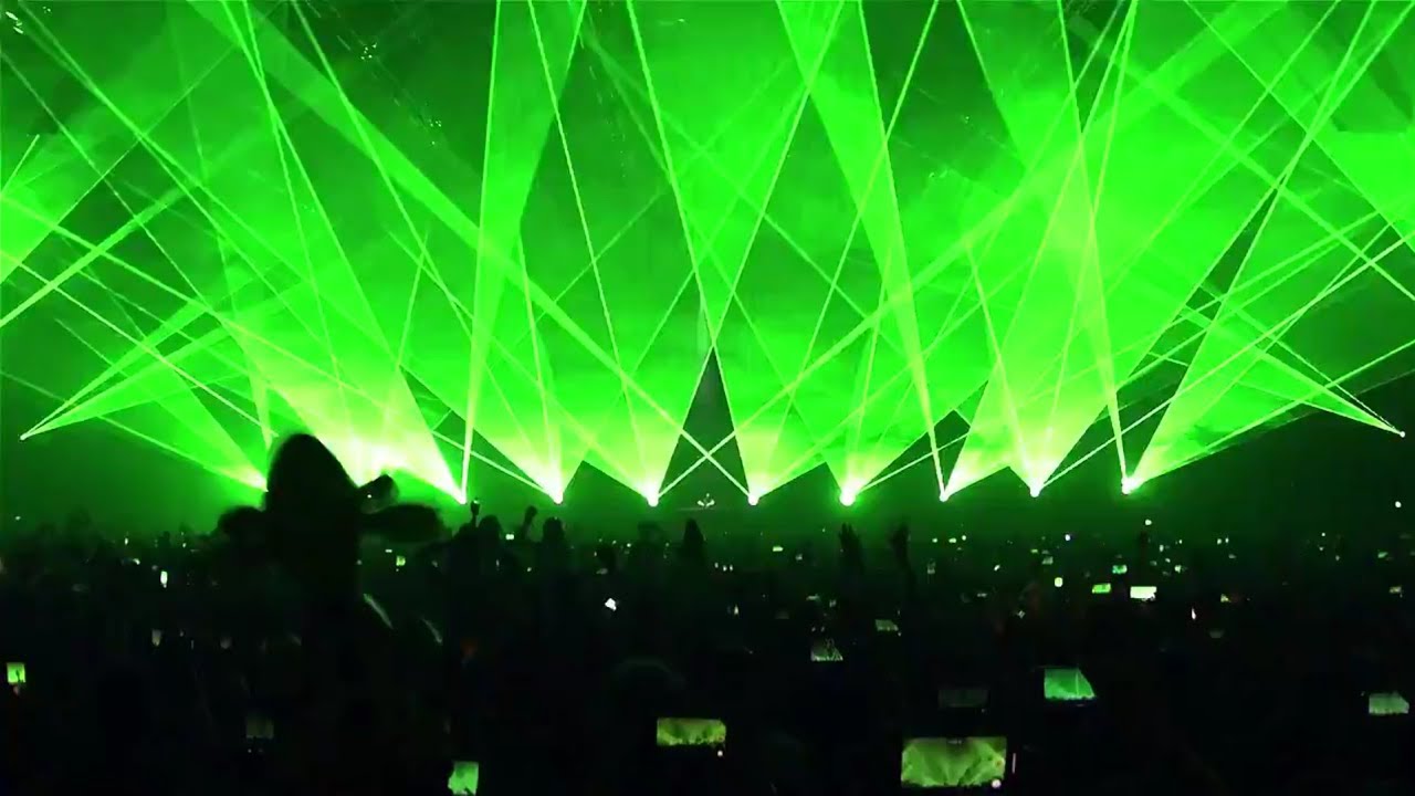 Pryda &mdash; Rebel XX (Moment with EPIC Lasers)