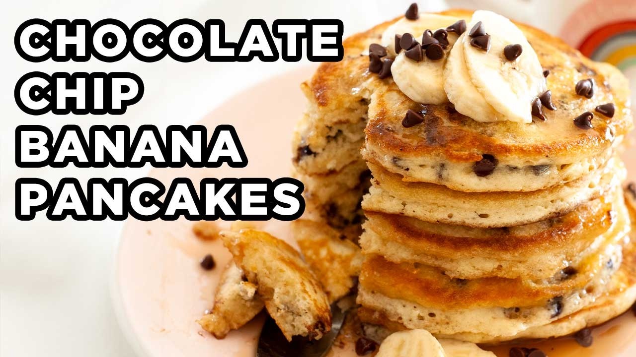 Chocolate Chip Banana Pancakes | Fluffy Pancakes by MOMables