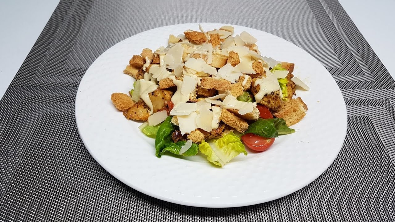 🥗 Słynna sałatka CEZAR z kurczakiem - jak z restauracji! | PALCE LIZAĆ