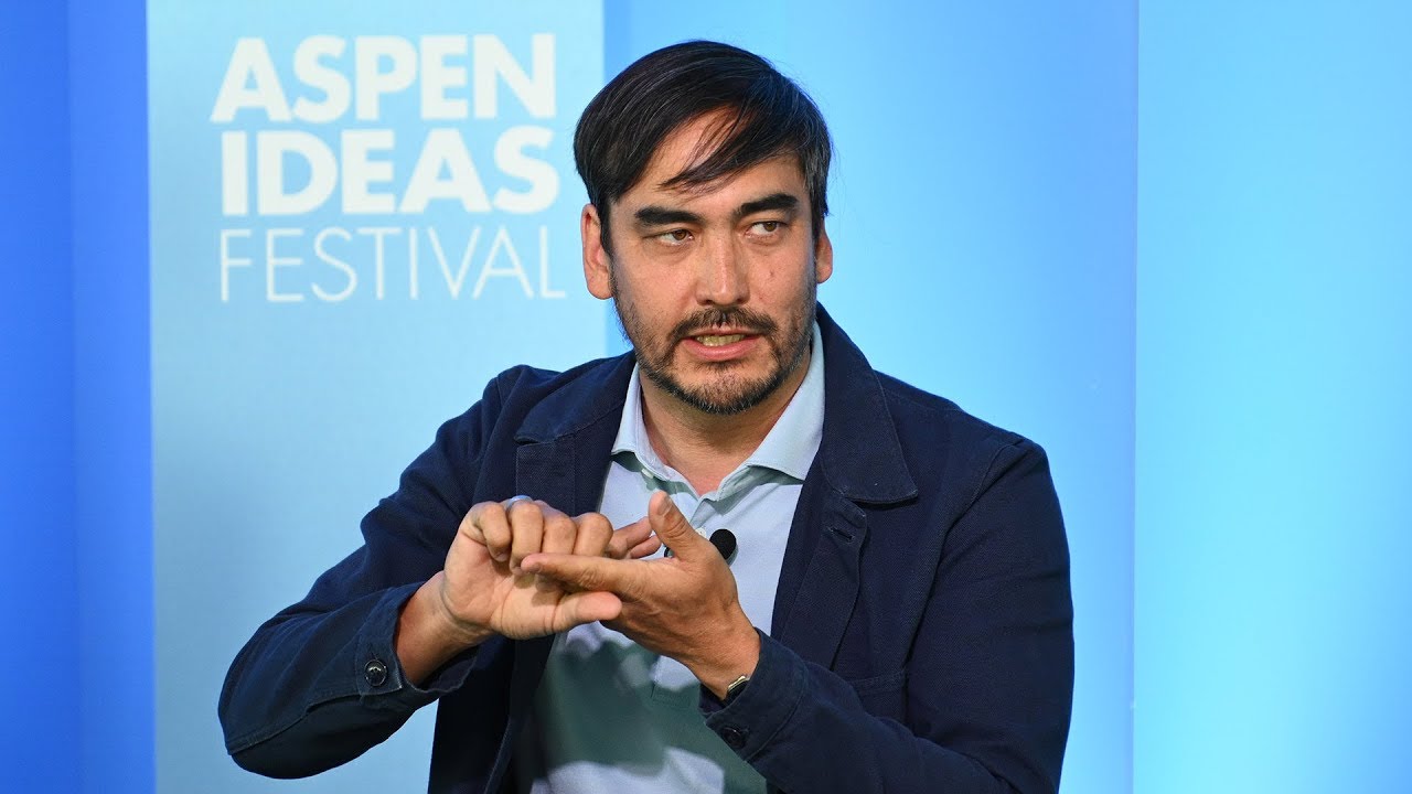 Tim Wu: Facebook's Purchase of Instagram was a Felony