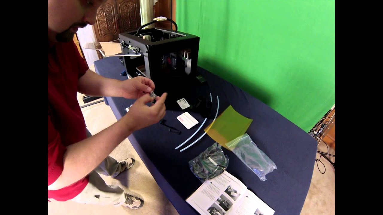Makerbot Replicator 2x - A problematic unboxing