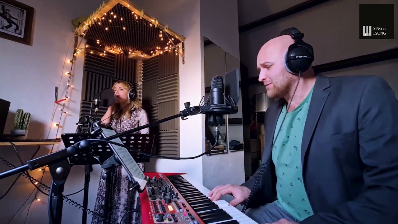 Sing us a Song ft. Pauline Joris -  Live@Studio Roekoe