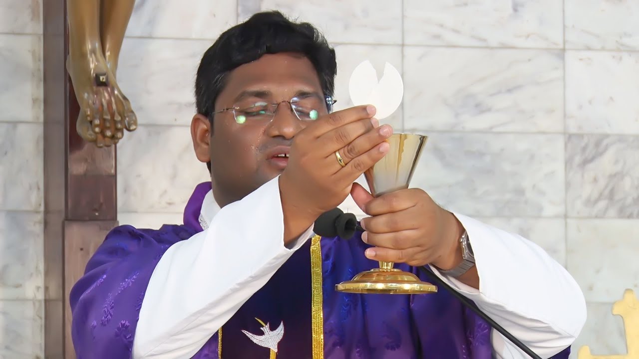 Rosary Cathedral ,Diocese of Baroda, Eucharistic Celebration
