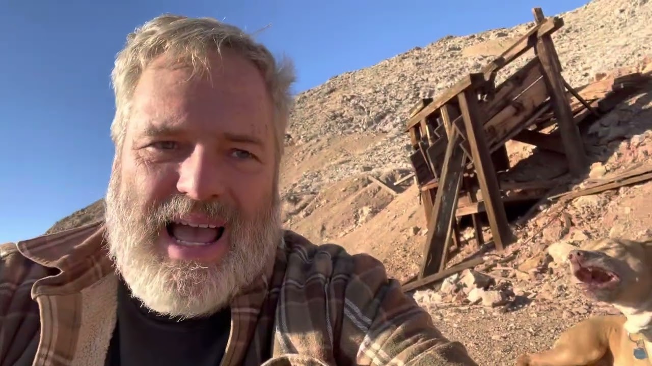 One-legged miner answers your questions