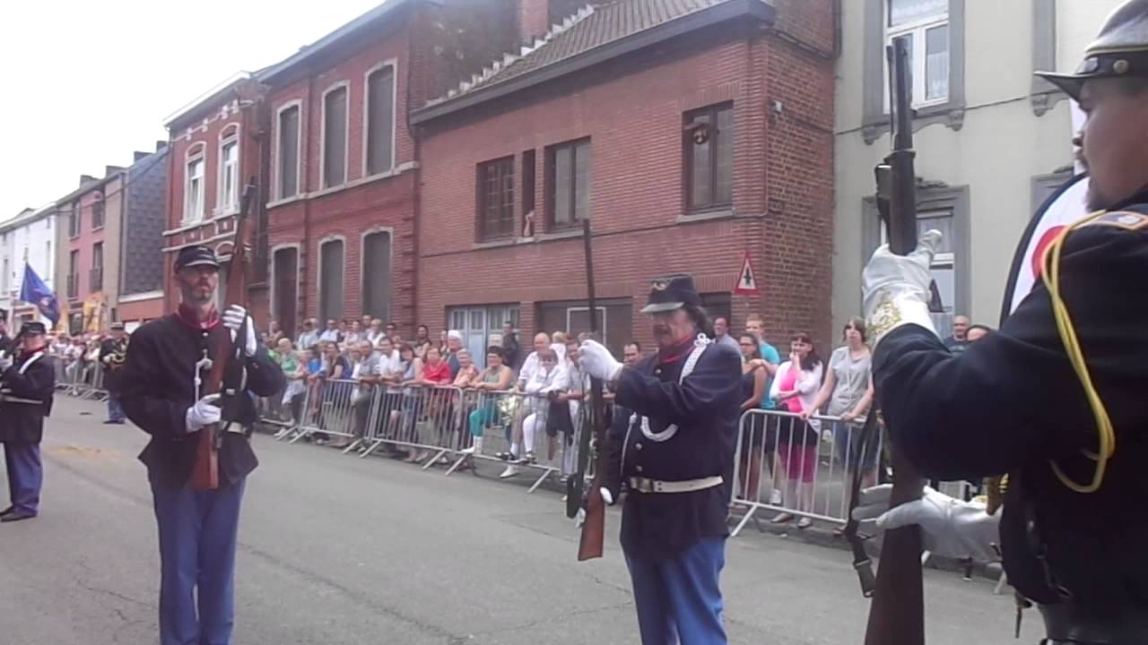 L'US MARINE CORPS  A LA TRIBUNE (2014)
