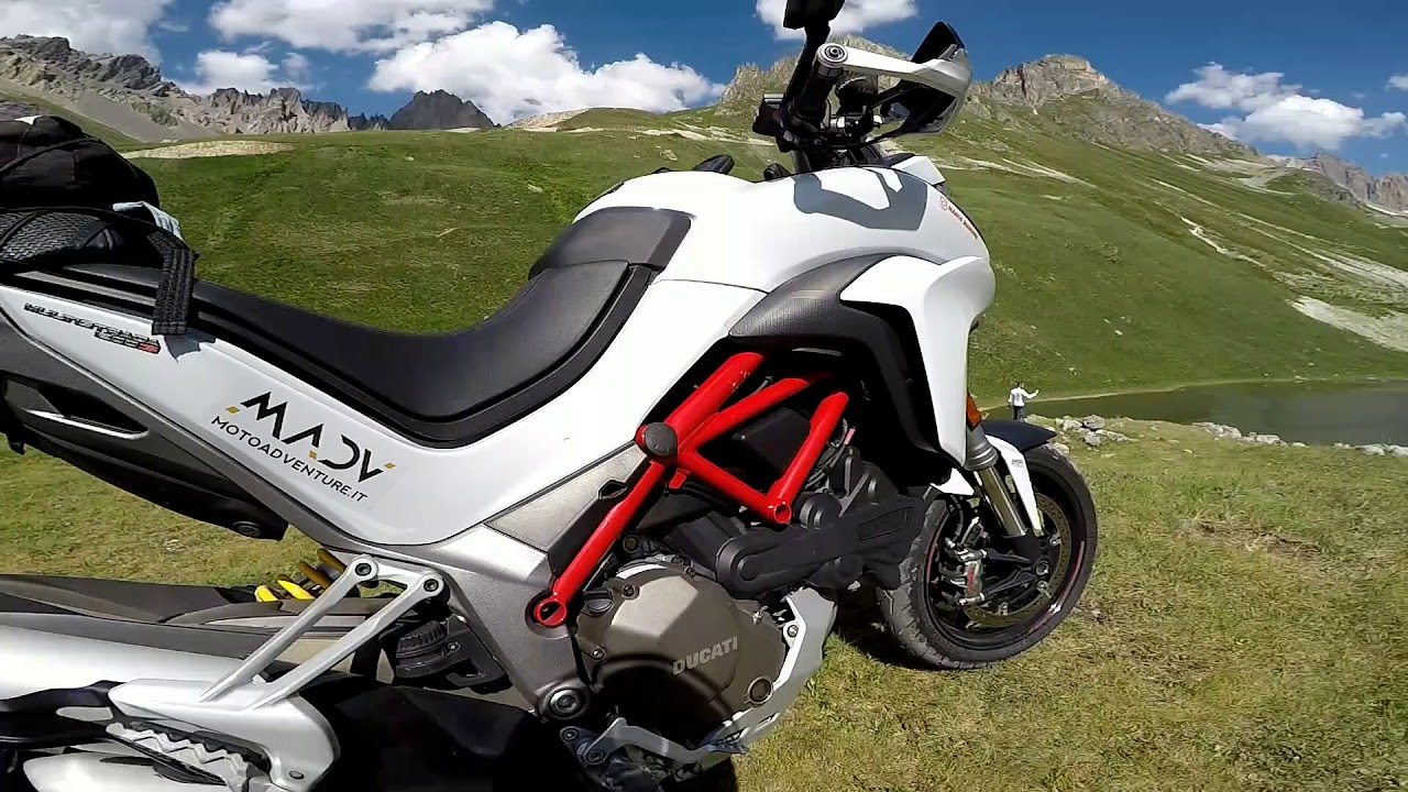 In moto tra Piccolo San Bernardo, Col de l'Iseran, Col du Galibier e Monginevro - Ducati Multistrada