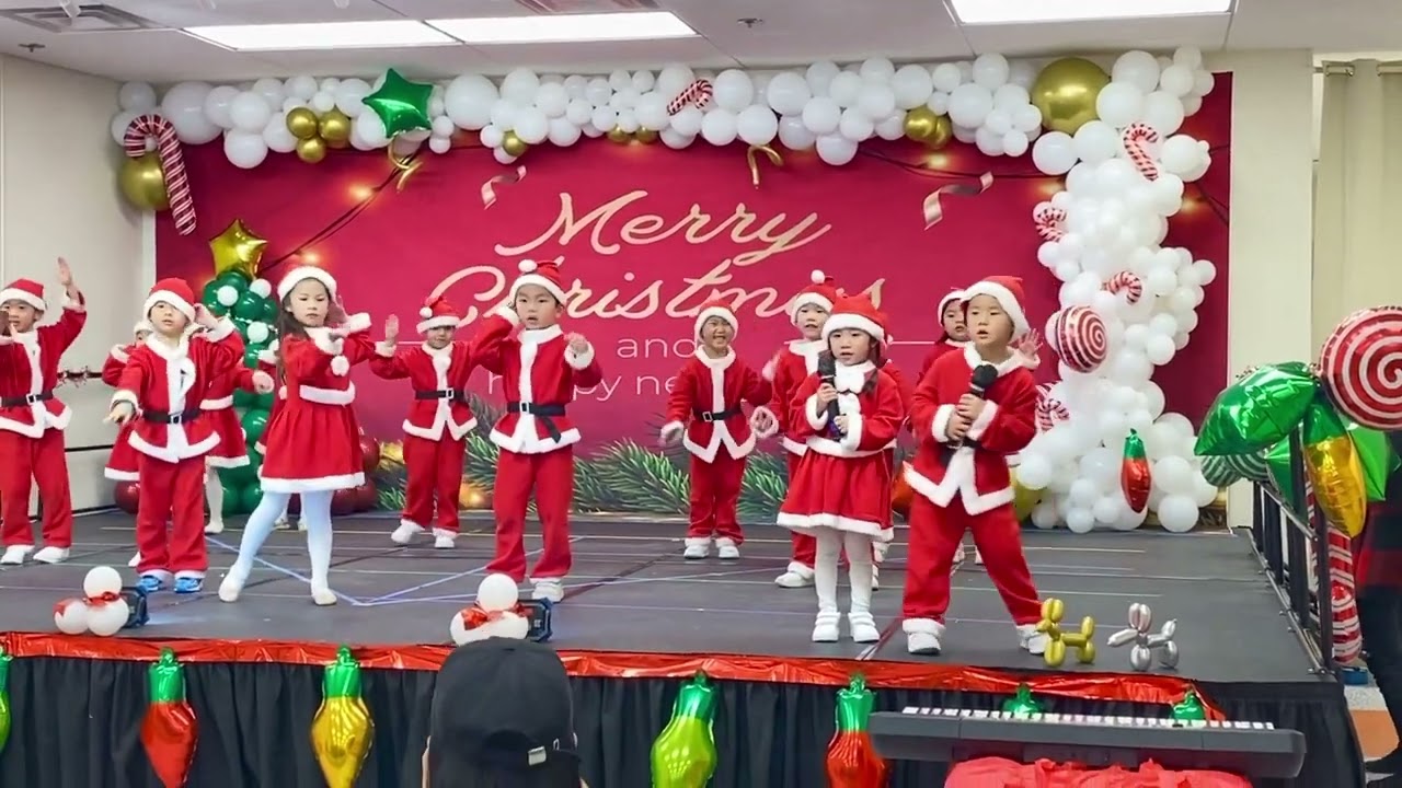 2022年圣诞歌🎄圣诞萌萌哒🌟(Sang by Eviana & Daniel) #EvianaStyle #performance #christmas #santa #sing #dance