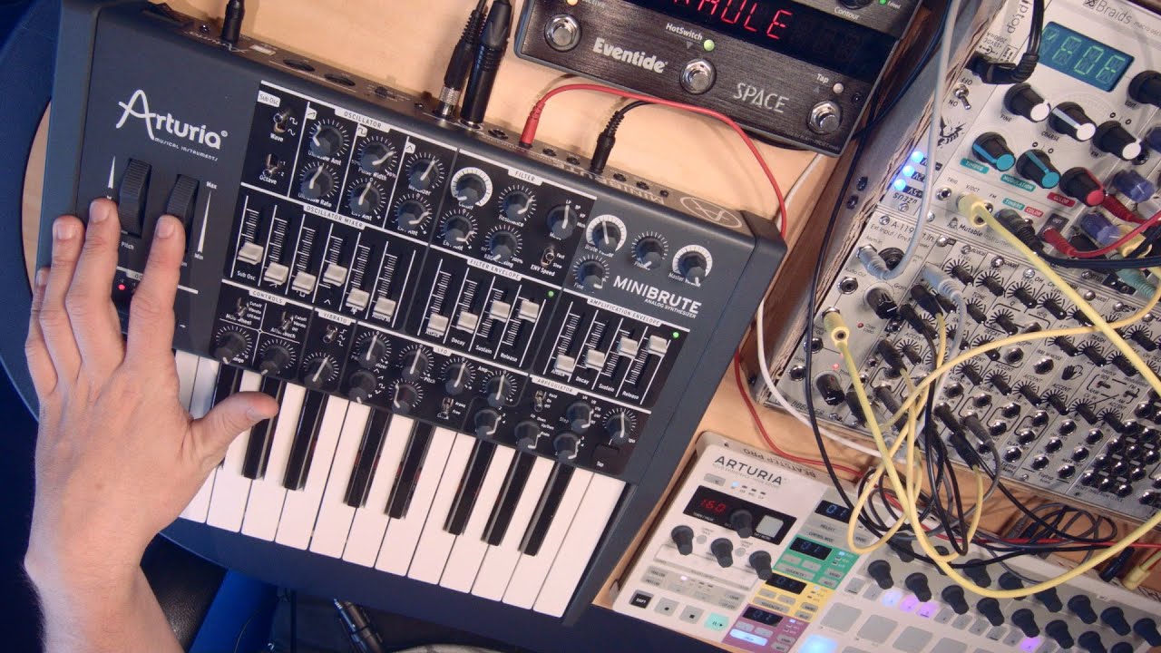 Arturia MiniBrute Analog Synth Demo