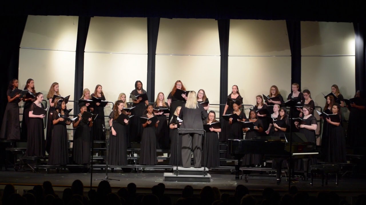 HRHS Advanced Womens' Chorus sings 