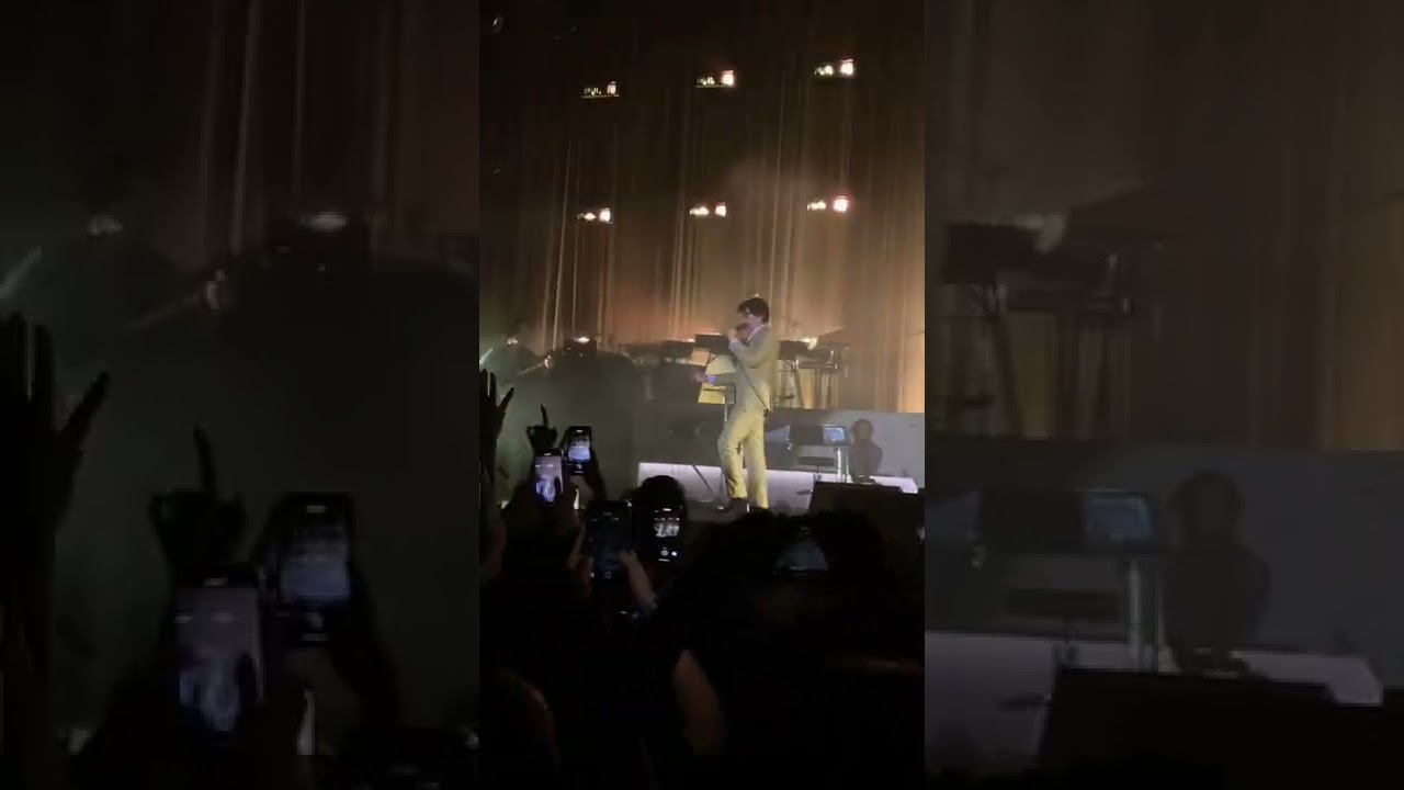 Arctic Monkeys - Why’d You Only Call Me When You’re High? Live @ Zorlu PSM 09.08.22