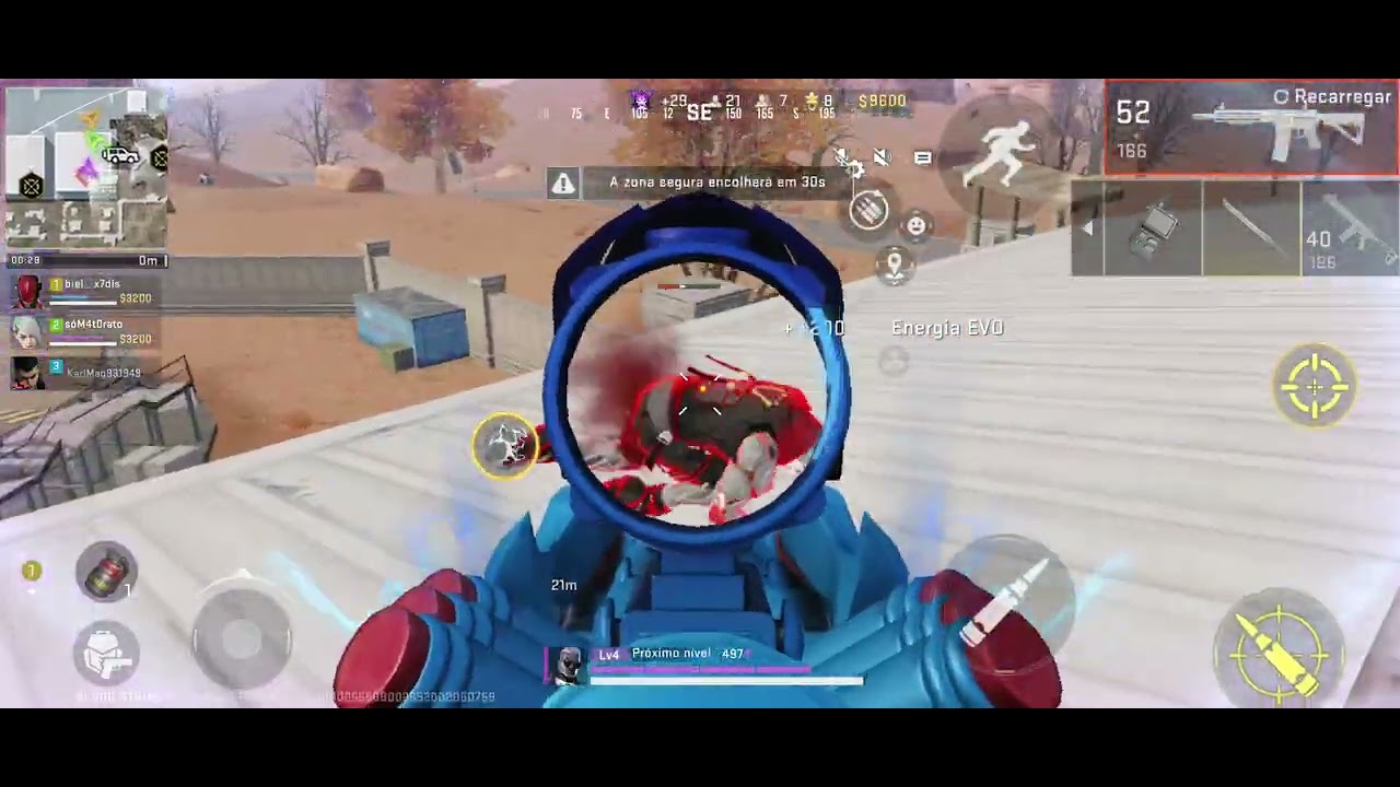 Jogando Blood Strike .