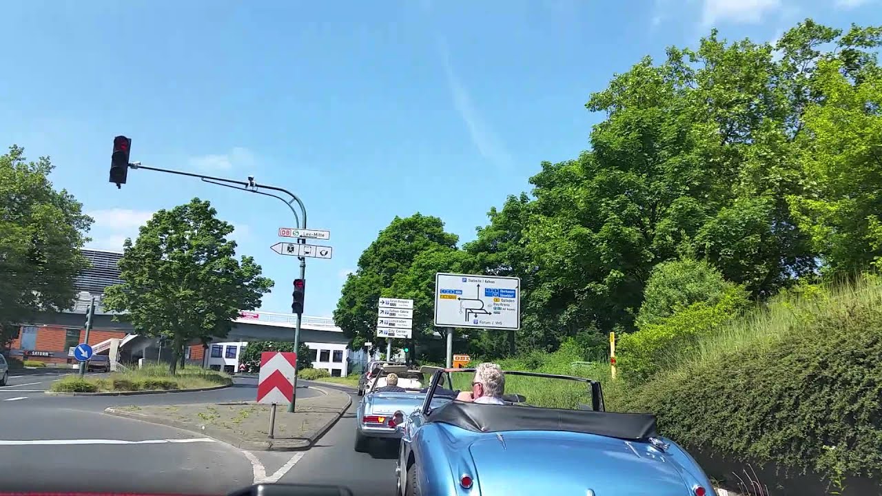 Oldtimer Fahrt durch Leverkusen Wiesdorf