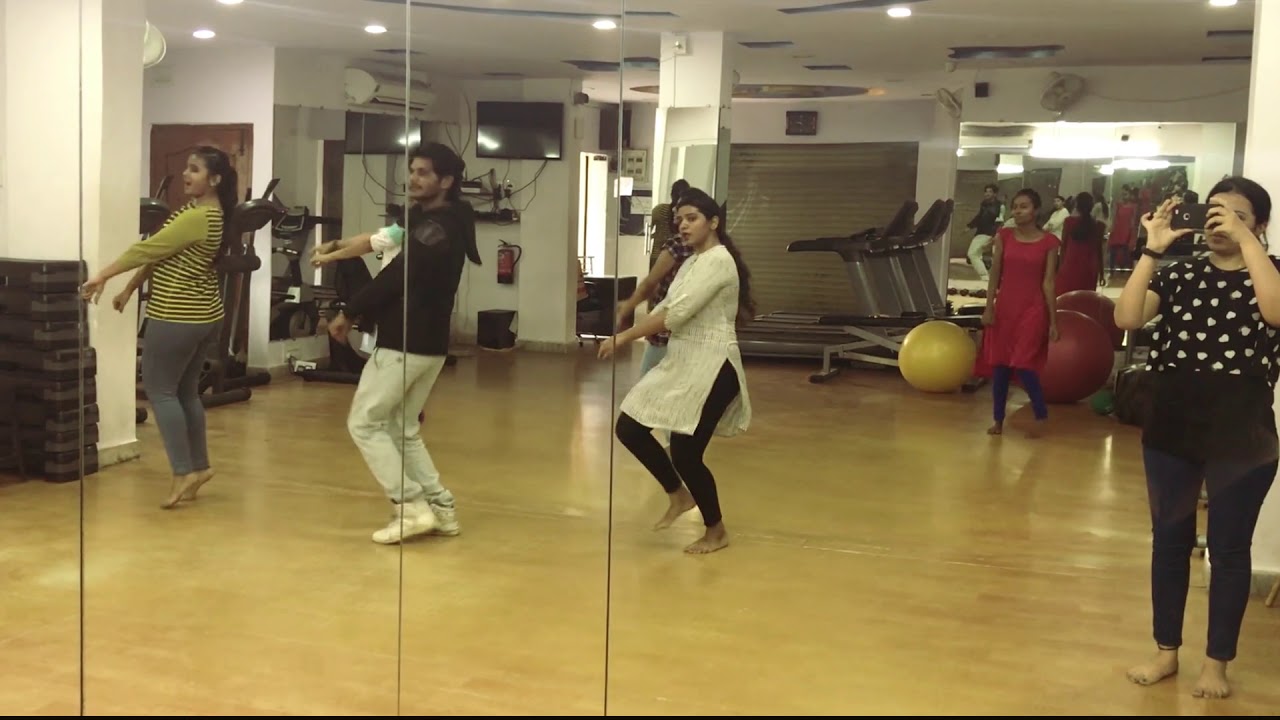 Gulaeba dance steps prabudeva sir 😉