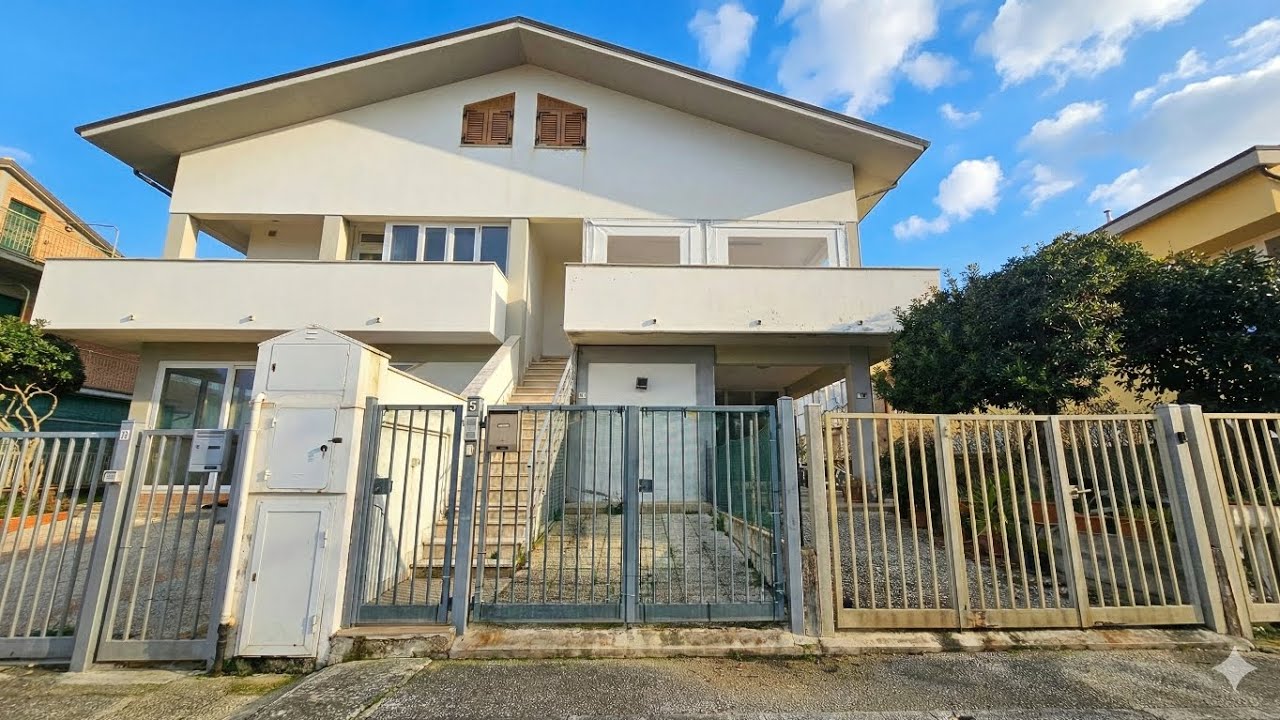 🏡 V 2145 - FALCONARA, ROCCA PRIORA