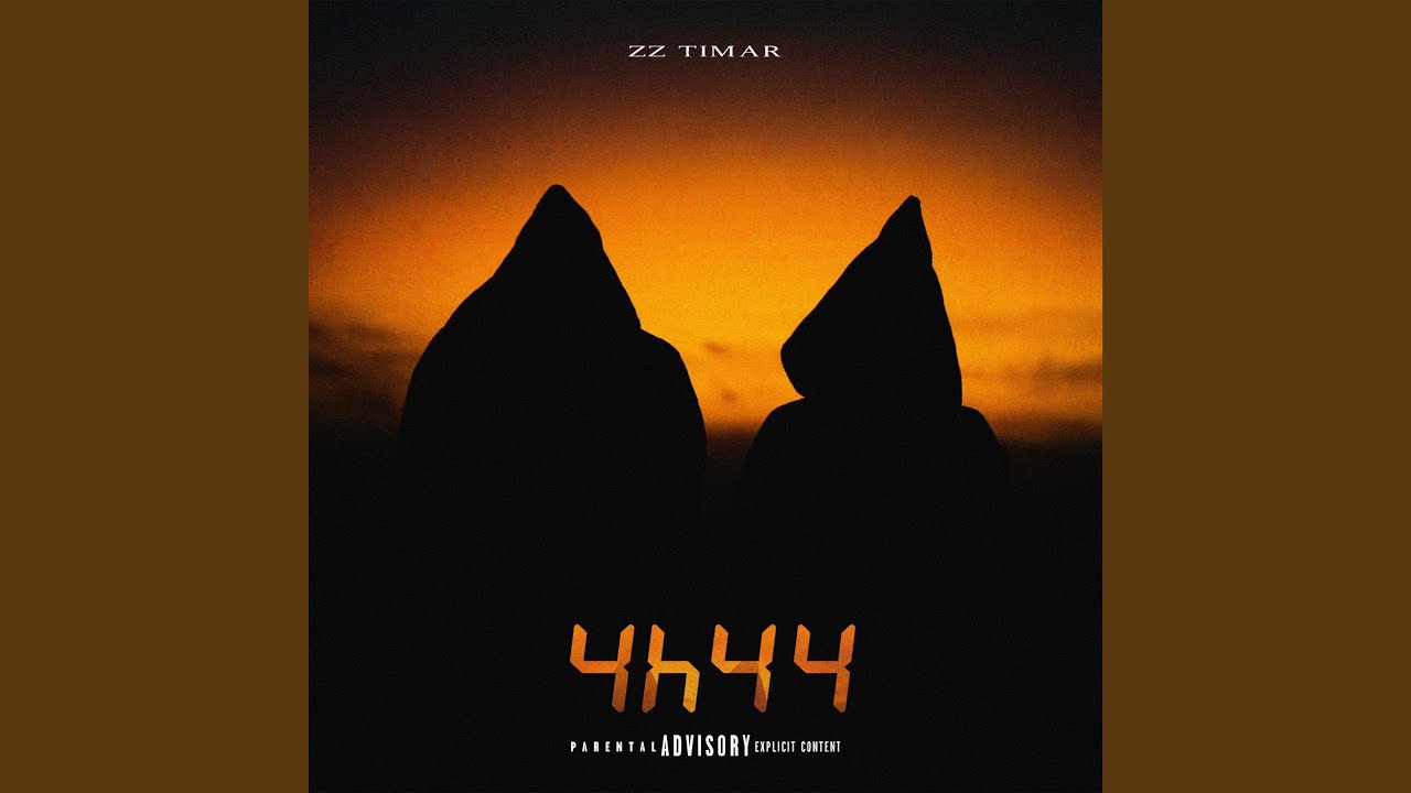 4h44