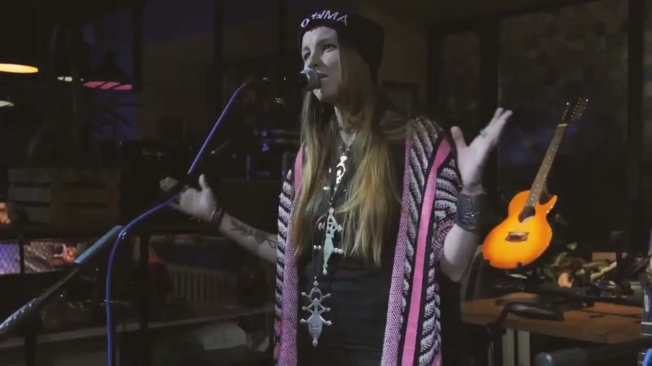 CHOMOLUNGMA - Киты (acoustic)