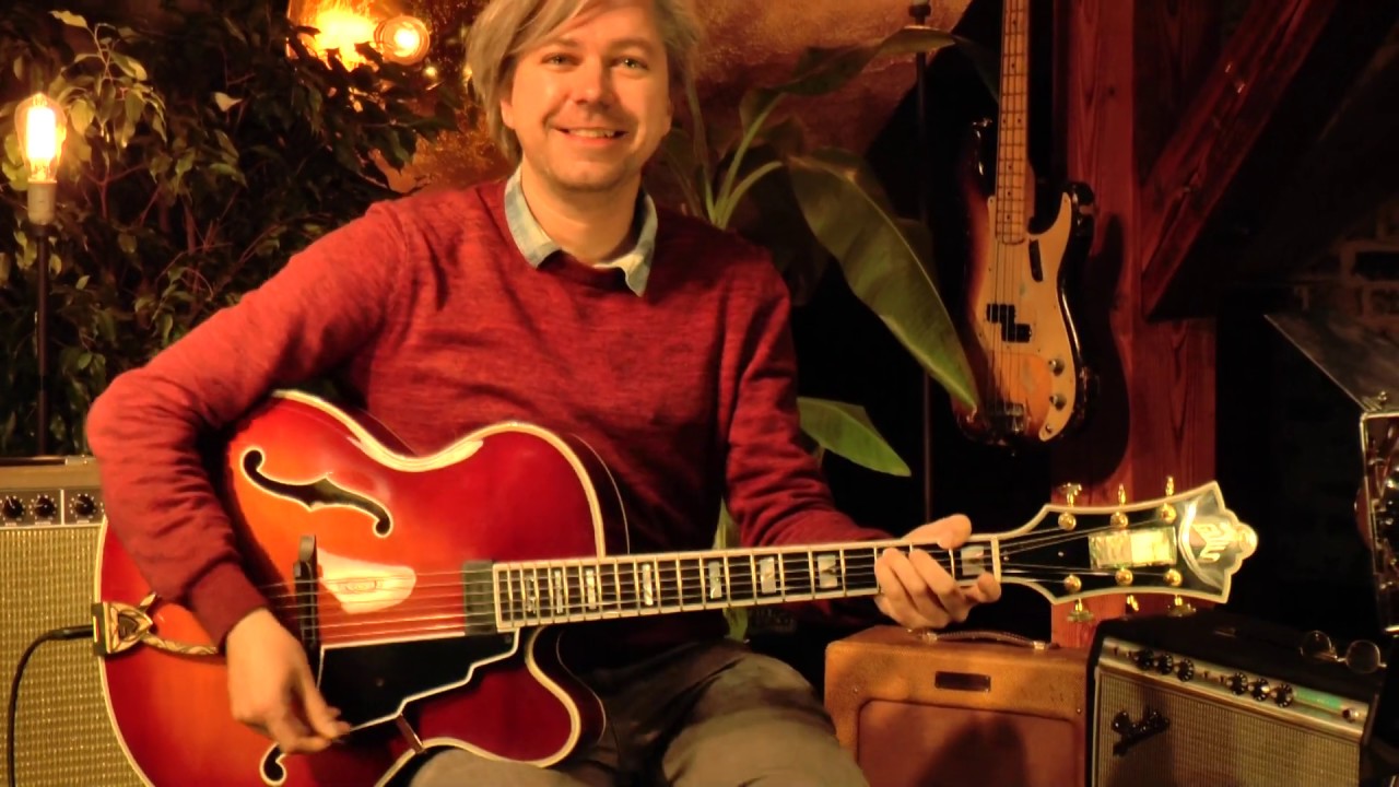 Guild Johnny Smith Award by Benedetto 2004 presented by Vintage Guitar Oldenburg and Tobias Hoffmann