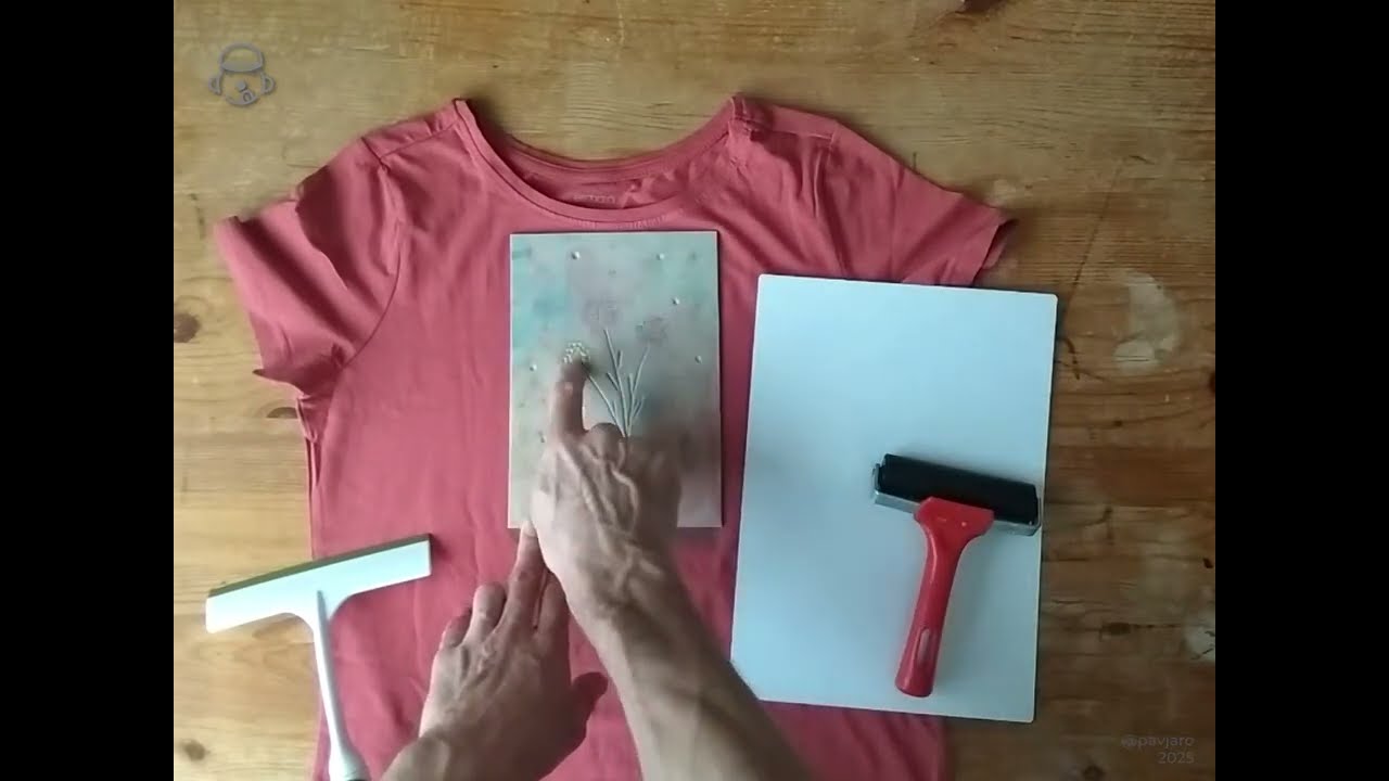 Potisk trička linorytem - tisk z výšky i hloubky pomocí jedné matrice