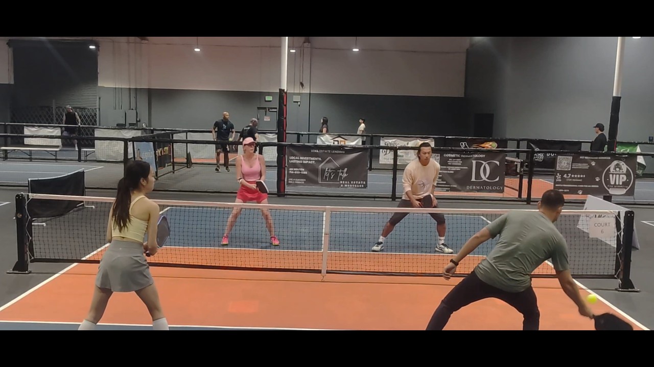 XSCAPE @ WESTMINSTER, CA :  JOE & KARA (near side) vs HUI & IMEE (far side) Recreational Game.