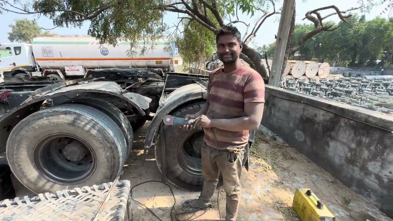 Mahindra company Apne customer ke sath Aiea kaam karti hai | Roj Ke Kaam Se Ho gaye Pareshan ￼