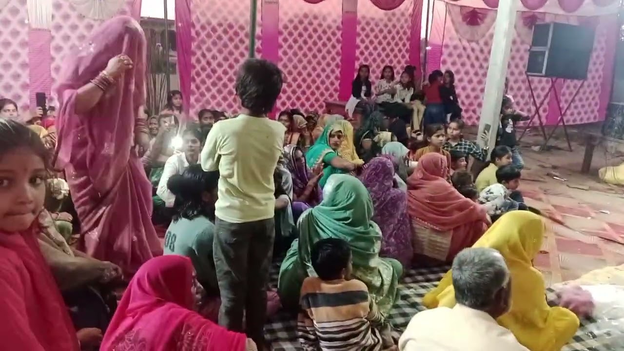 कथा कुलभूषण सत्येंद्र शास्त्री ने अपनी जन्मभूमि पर भागवत में दिखाया जलवा