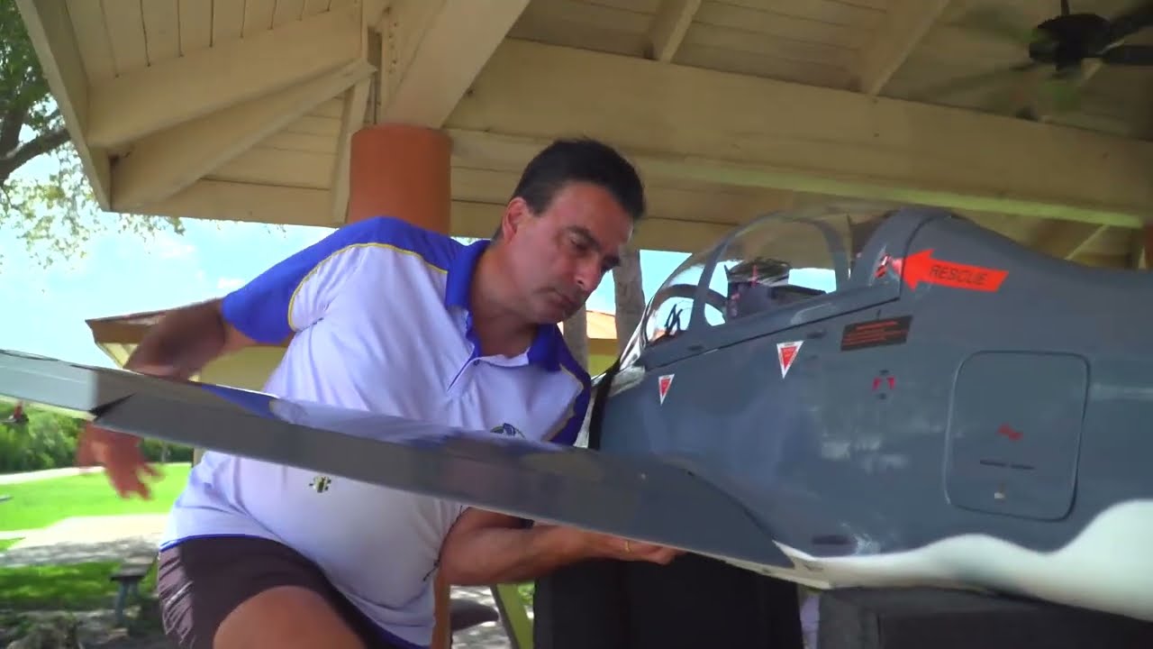 Представляем НОВЫЙ A-29 Juniaer RC Super Tucano с двигателем Kingtech 60N. Он готов к производству!
