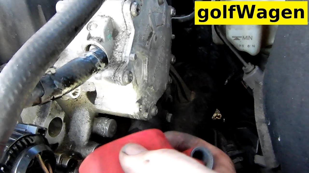 VW Golf 5 fuel vacuum pump replacement / brake boost system check