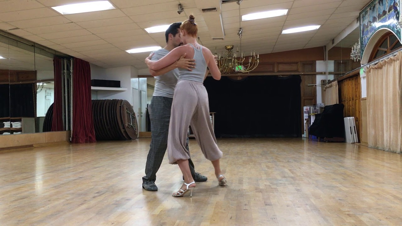 Tango 102: Forward Ochos